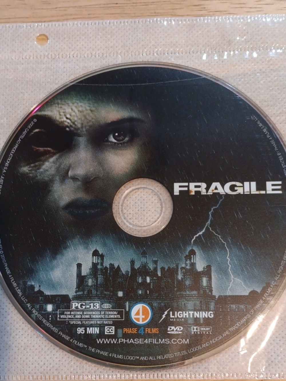 Fragile (DVD) *NO CASE*